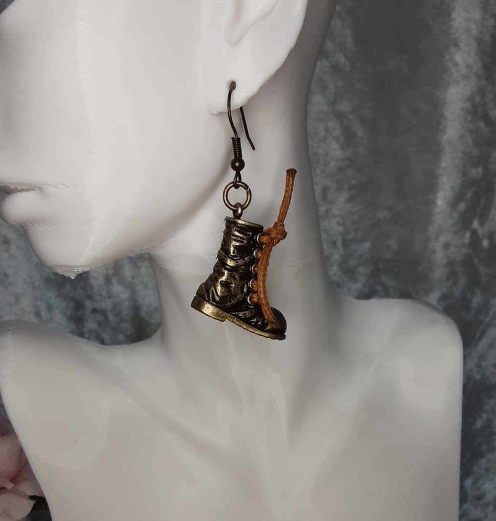 Handmade Combat Hiking Boots Earrings Bronze - Picture 5 of 8